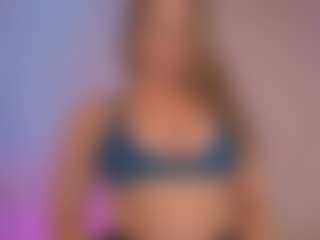 Lesly Moore