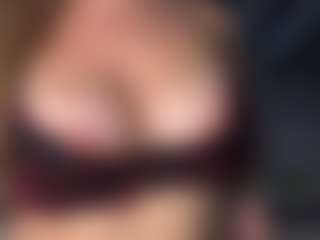 lesly Moore's Live Sex Cam Show