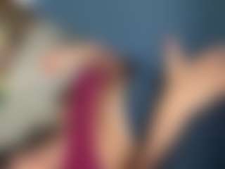 Live cam show with lesly Moore - BBW Shaved Pussy on Instabang