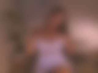 Live cam show with lesly Moore - Public BBW on hotwifechat.live