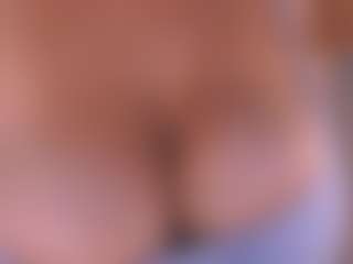 lesly Moore's Live Sex Cam Show
