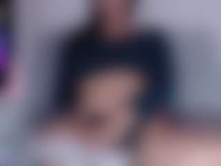 Live cam show with Cata - Lush on livesexfox.com
