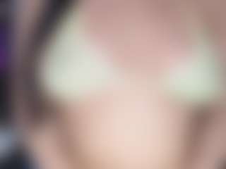 Live cam show with Cata - Fuck on Fling VIP Chat