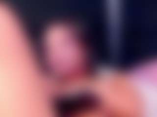 demmyraii's Live Sex Cam Show