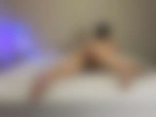 Live cam show with shave-deeez - Handjob on hotwifechat.live