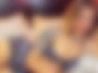 Live cam show with christynaross - Teen (18+) on parknlotfishbdy