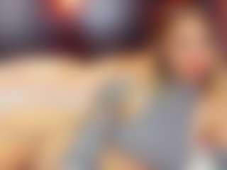 Live cam show with christynaross - Teen (18+) on eurowanks.com