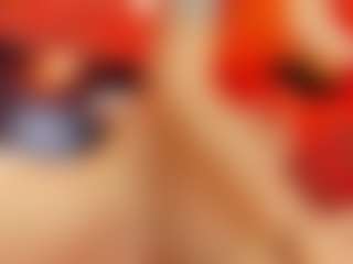 Live cam show with christynaross - Glasses on Hubzter Live