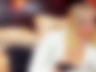 Live cam show with christynaross - Dirty on AdultVida.com