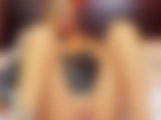 Live cam show with christynaross - Smoking on Camming Site