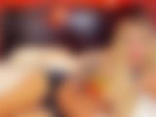 Live cam show with christynaross - Glasses on boobsie.com