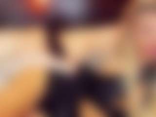 Live cam show with christynaross - Shaved Pussy Teen (18+) on Camsoda