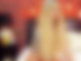 Live cam show with christynaross - Ahegao on StripNow