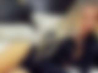 Live cam show with christynaross - Arab Striptease on infinitiblacc.com