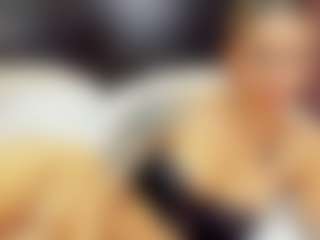 Live cam show with christynaross - Bikini on Fling VIP Chat