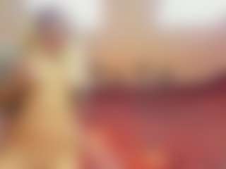 Live cam show with christynaross - Squirt Teen (18+) on StripNow