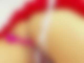 Live cam show with christynaross - Tease on Dare Cams
