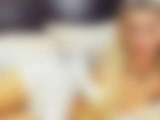 Live cam show with christynaross - Bedroom Lovense on Mixed Magazine Live