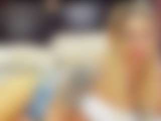 Live cam show with christynaross - Fingering on Soda Cam