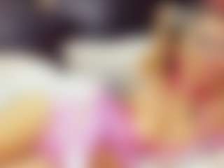 Live cam show with christynaross - Bedroom Teen (18+) on StripNow