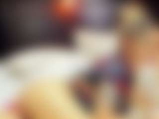 Live cam show with christynaross - Shaved Pussy on Camsoda