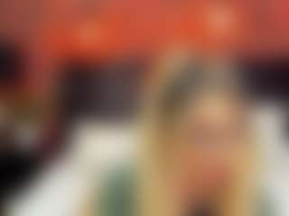 Live cam show with christynaross - Show on sexylivex.com