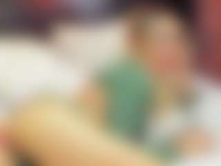 Live cam show with christynaross - Deepthroat on 1on1-livenow