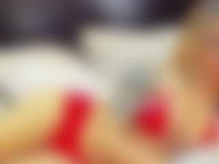 Live cam show with christynaross - HD on intimatelivegirls.com