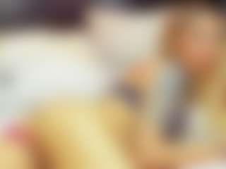 Live cam show with christynaross - Teen (18+) on Dare Cams