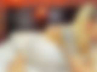 Live cam show with christynaross - Smoking on Dolls Live