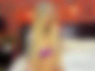 Live cam show with christynaross - Dirty Talk on Camsoda