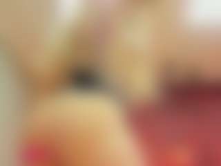 Live cam show with christynaross - White on StripNow | romania