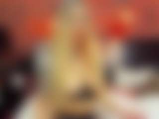 Live cam show with christynaross - Thong on CamwithHer