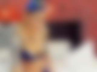 Live cam show with christynaross - Bedroom Teen (18+) on https://playwithruby.com