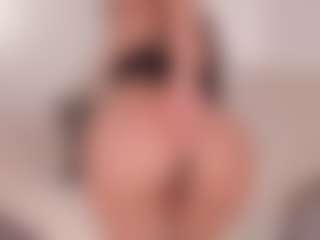 Ashley Rous's Live Sex Cam Show