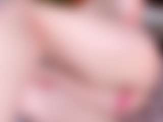 Live cam show with emilyrouker - Ebony Teen (18+) on WildCum