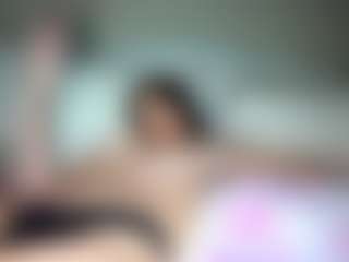 Live cam show with Katrina - Flashing on Camsoda