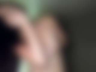 Live cam show with Katrina - Bluehair on xDating
