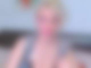 Live cam show with HoneyLara - Blonde Hair on hotwifechat.live
