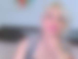 Live cam show with HoneyLara - Nature on Fling VIP Chat