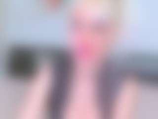 Live cam show with HoneyLara - Blonde Hair on crypto-cams