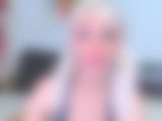 Live cam show with HoneyLara - Worship on Camsoda