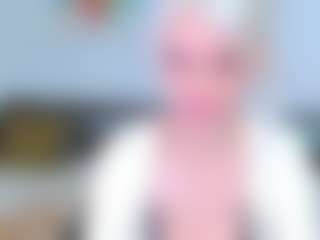 Live cam show with HoneyLara - Brown Eyes Blonde Hair on Camsoda