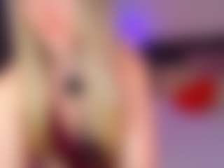 Live cam show with Miss Sasha - Cum on AdultVida.com