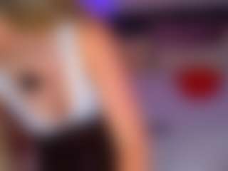 Live cam show with Miss Sasha - Shaved Pussy on SpankPalCams