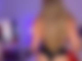 Live cam show with Miss Sasha - Pornstar Bedroom on Camsoda