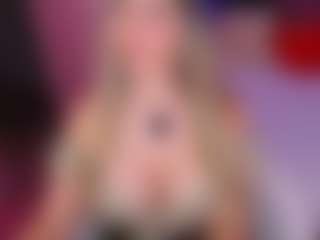Live cam show with Miss Sasha - Inked on Camming Site