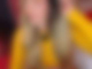Live cam show with Miss Sasha - Gamer Latina on sexylive.show