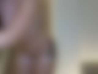 SweetReya's Live Sex Cam Show