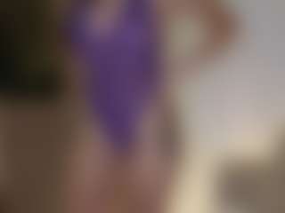 SweetReya's Live Sex Cam Show